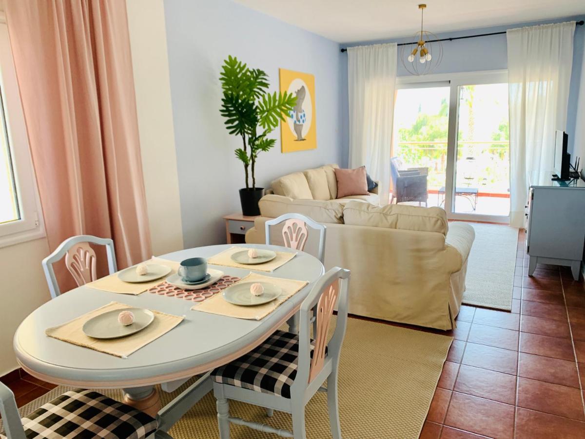 101 Hippo Apartment In Popular Regina Gardens 파포스 외부 사진