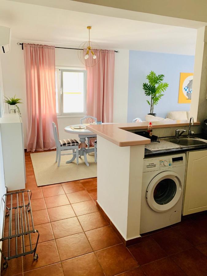 101 Hippo Apartment In Popular Regina Gardens 파포스 외부 사진